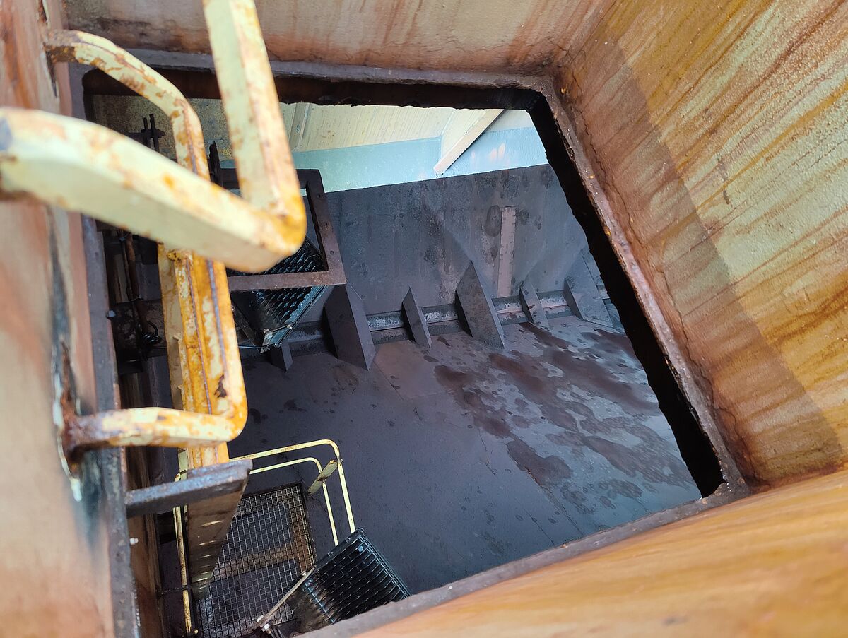 Eine der Herausforderungen war der Zugang zu den verschiedenen Installationsorten. Die Struktur des Schiffs erforderte eine sorgfältige Planung.